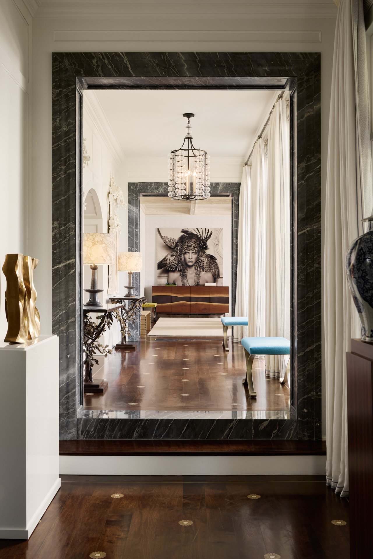 250 N Carolwood Dr, Holmby Hills