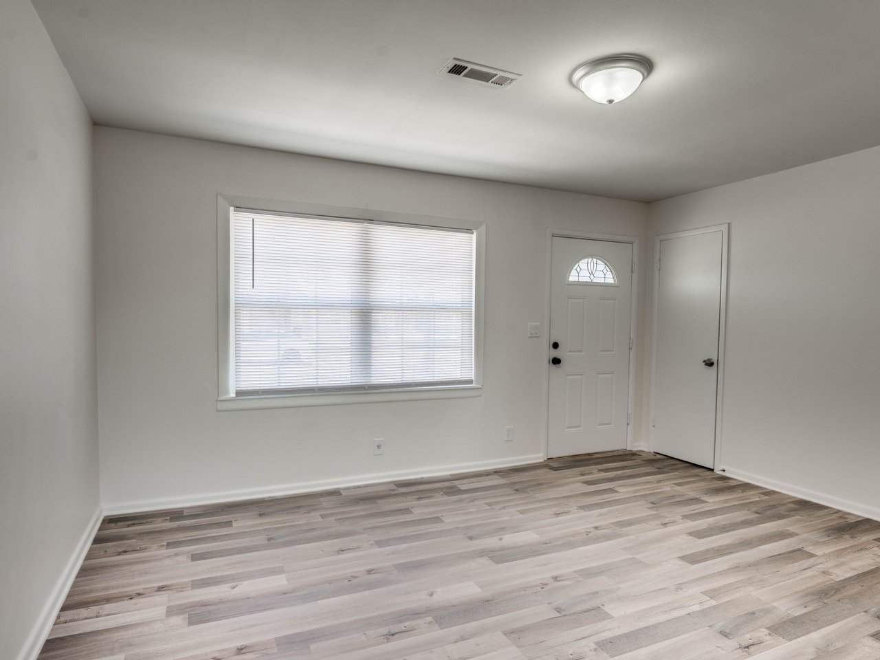 1207 Carol Dr Shawnee, OK 74804