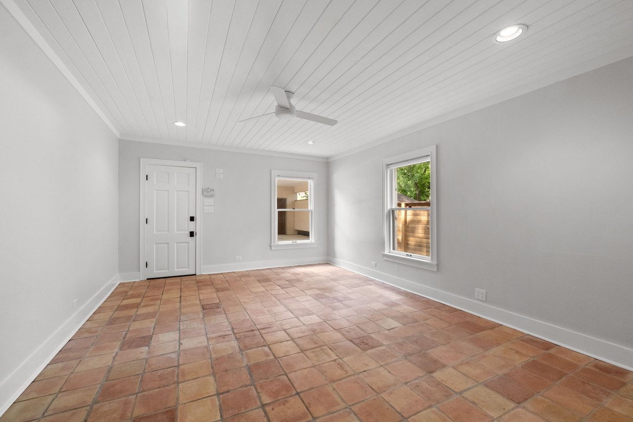 Luxury Property in Olmos Park