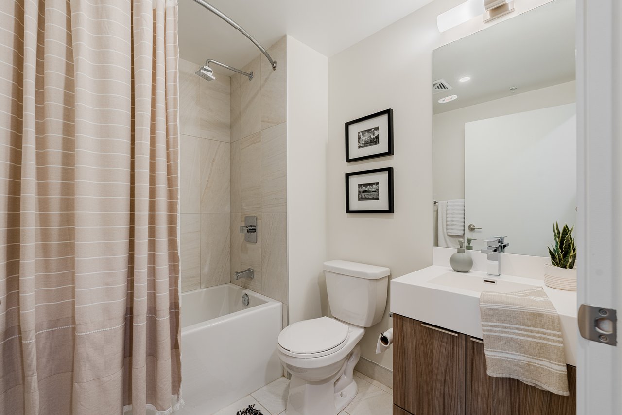 1112-30 Samuel Wood Way