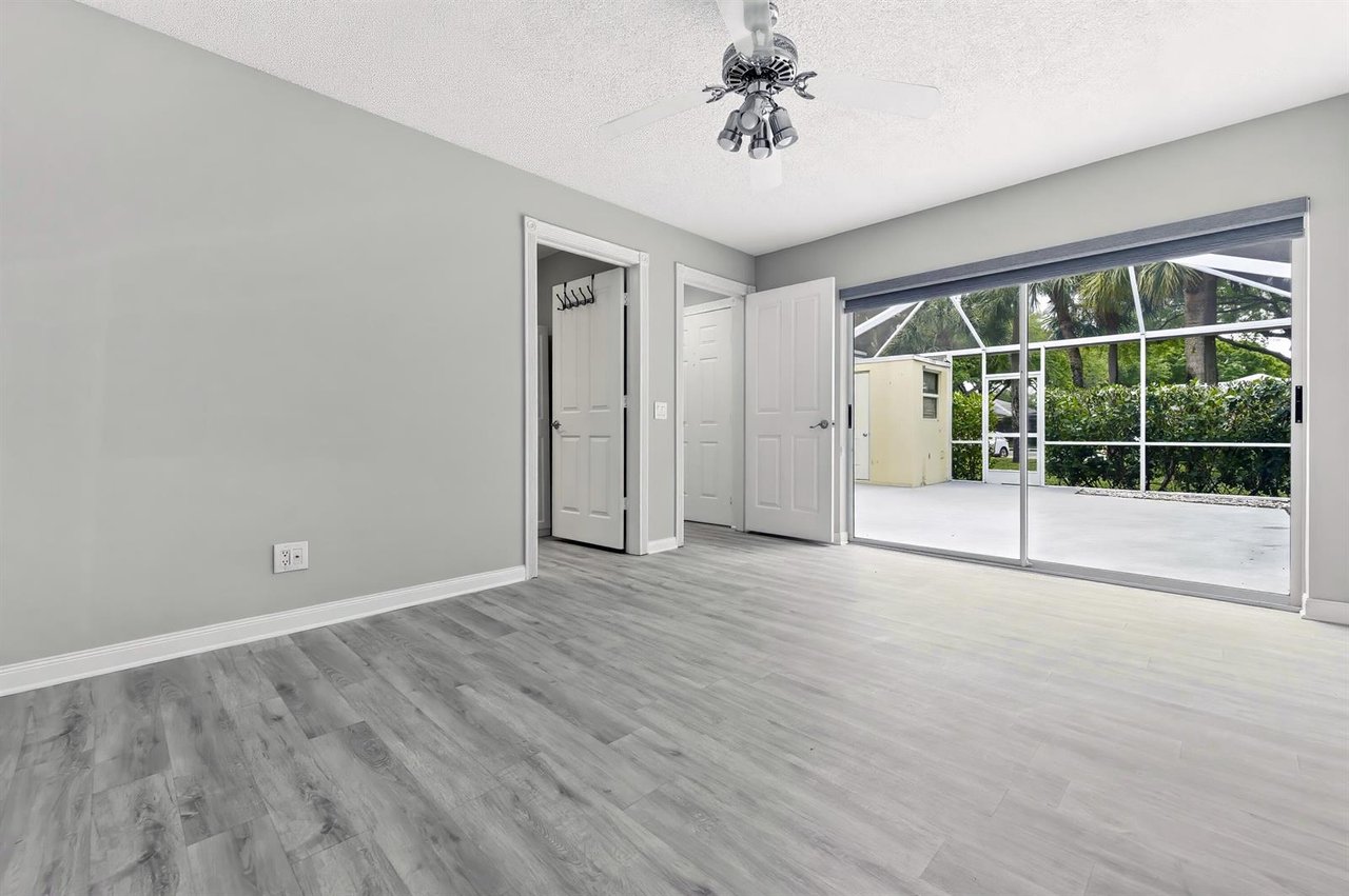 4904 Lake Catherine Dr