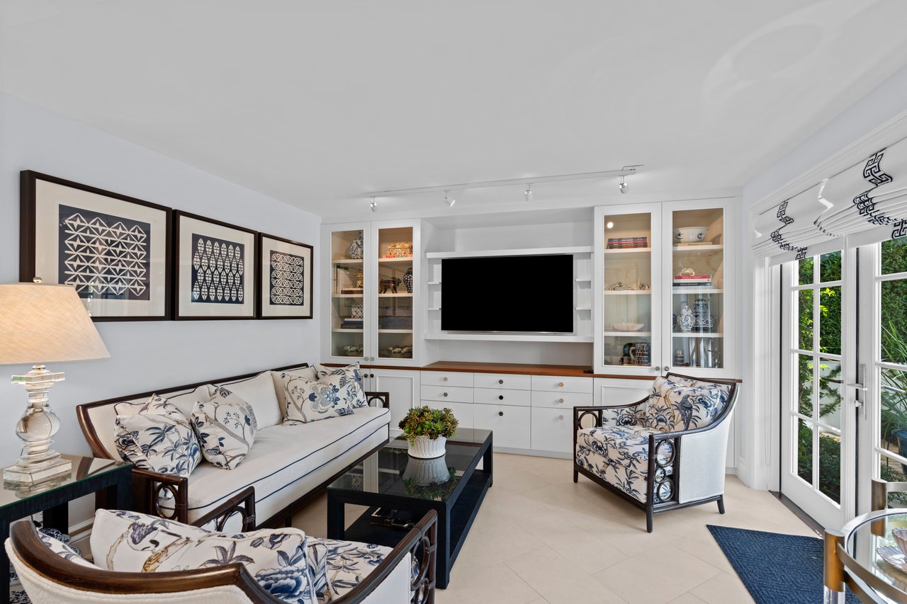 Entertainer’s Paradise in Prestigious Estate Section Enclave