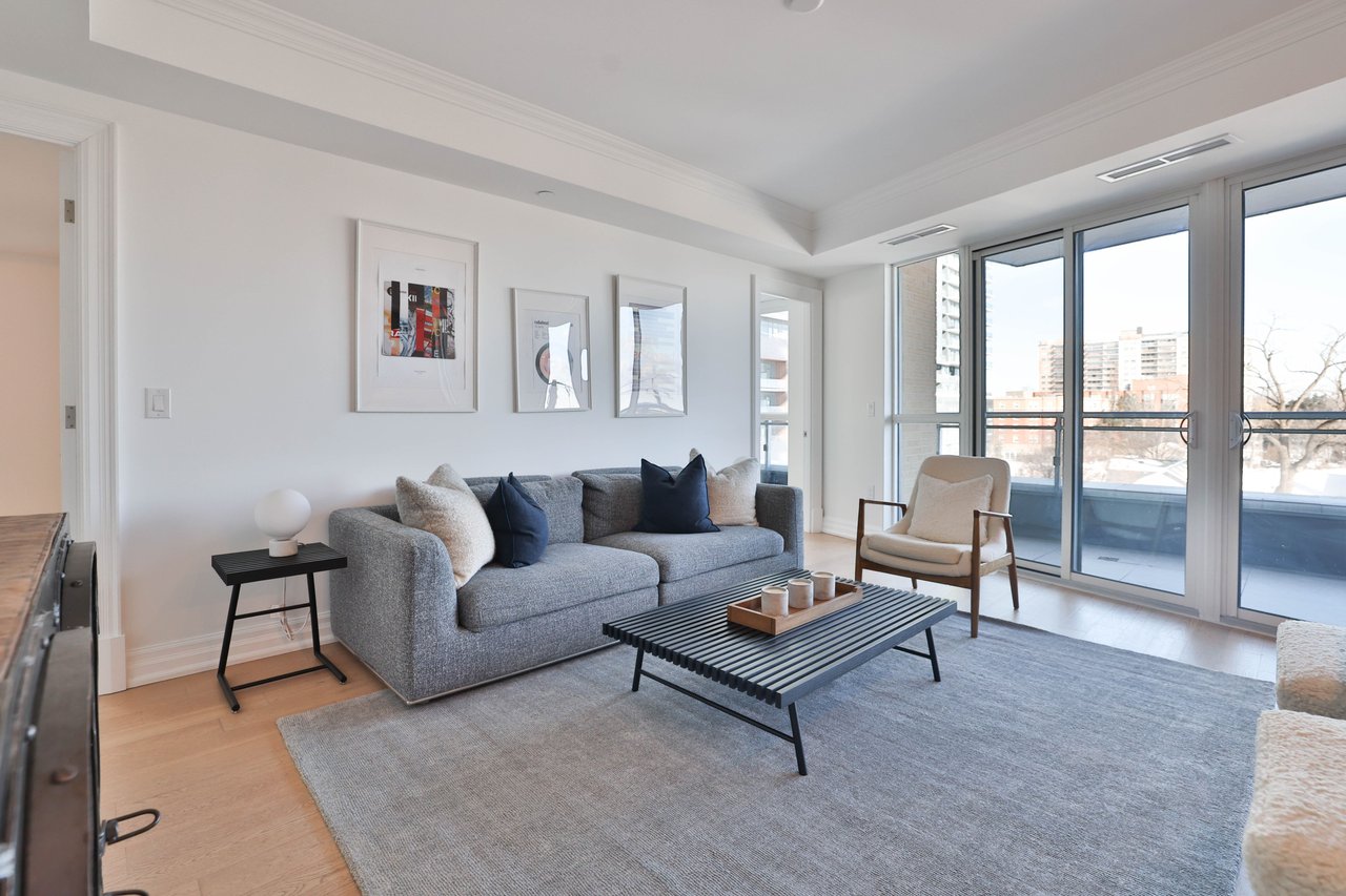 304-2060 Lakeshore Road, Burlington