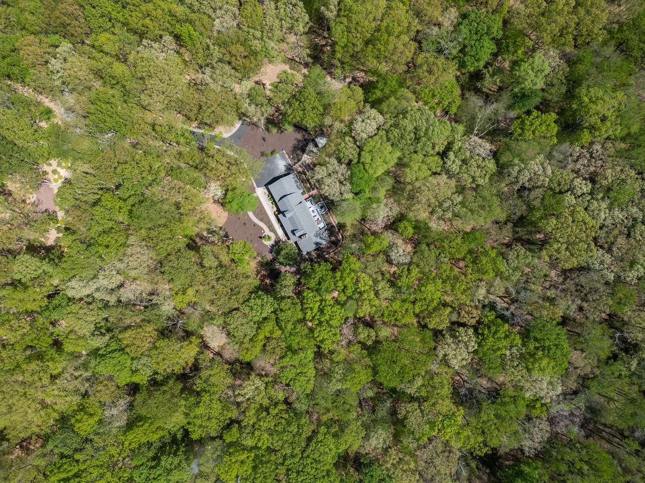 126 S Foxford Ln