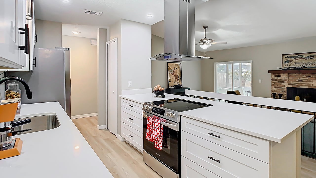 Spacious Open Concept Home in Winter Springs