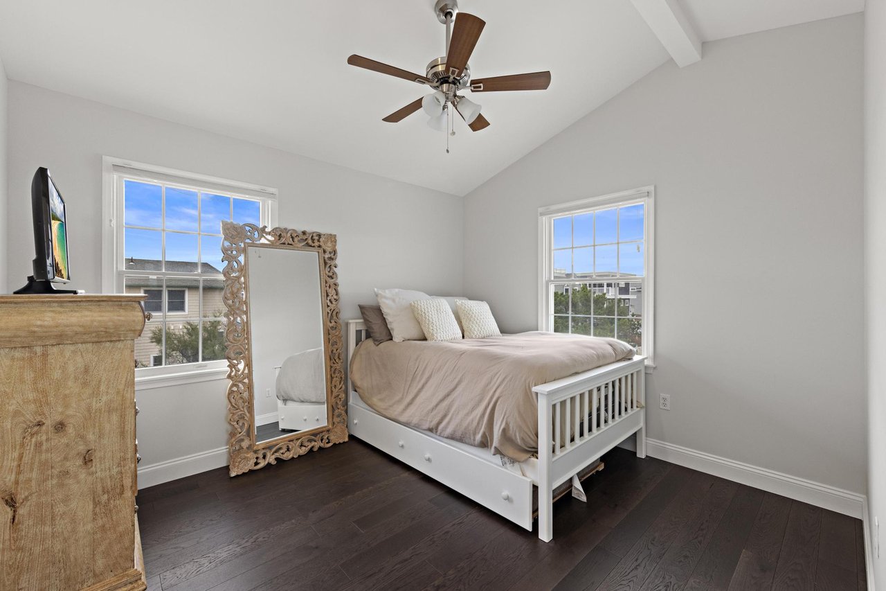 83 W California Avenue, Brant Beach