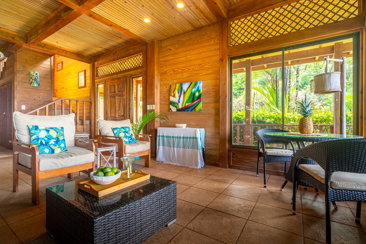 VILLA KRISTINA MARIA - 3.84 ACRES - PERLA DE BALLENA ESTATES