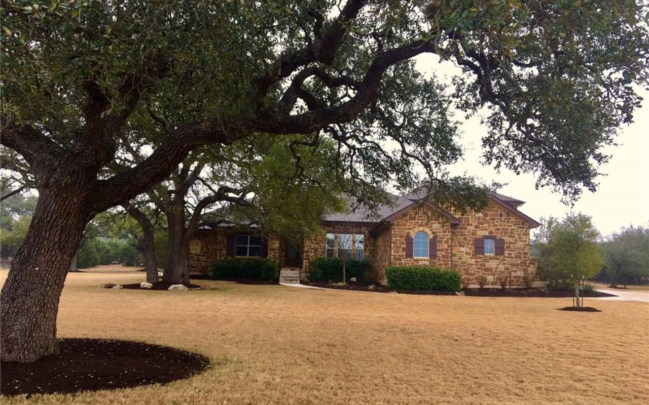 971 Hawthorne Loop