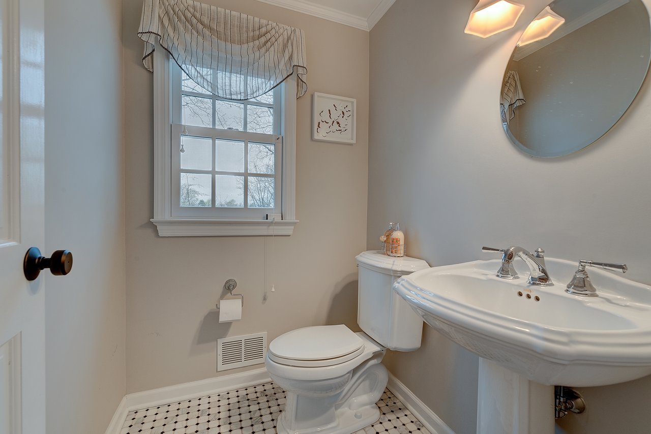 11 Ramsey Dr