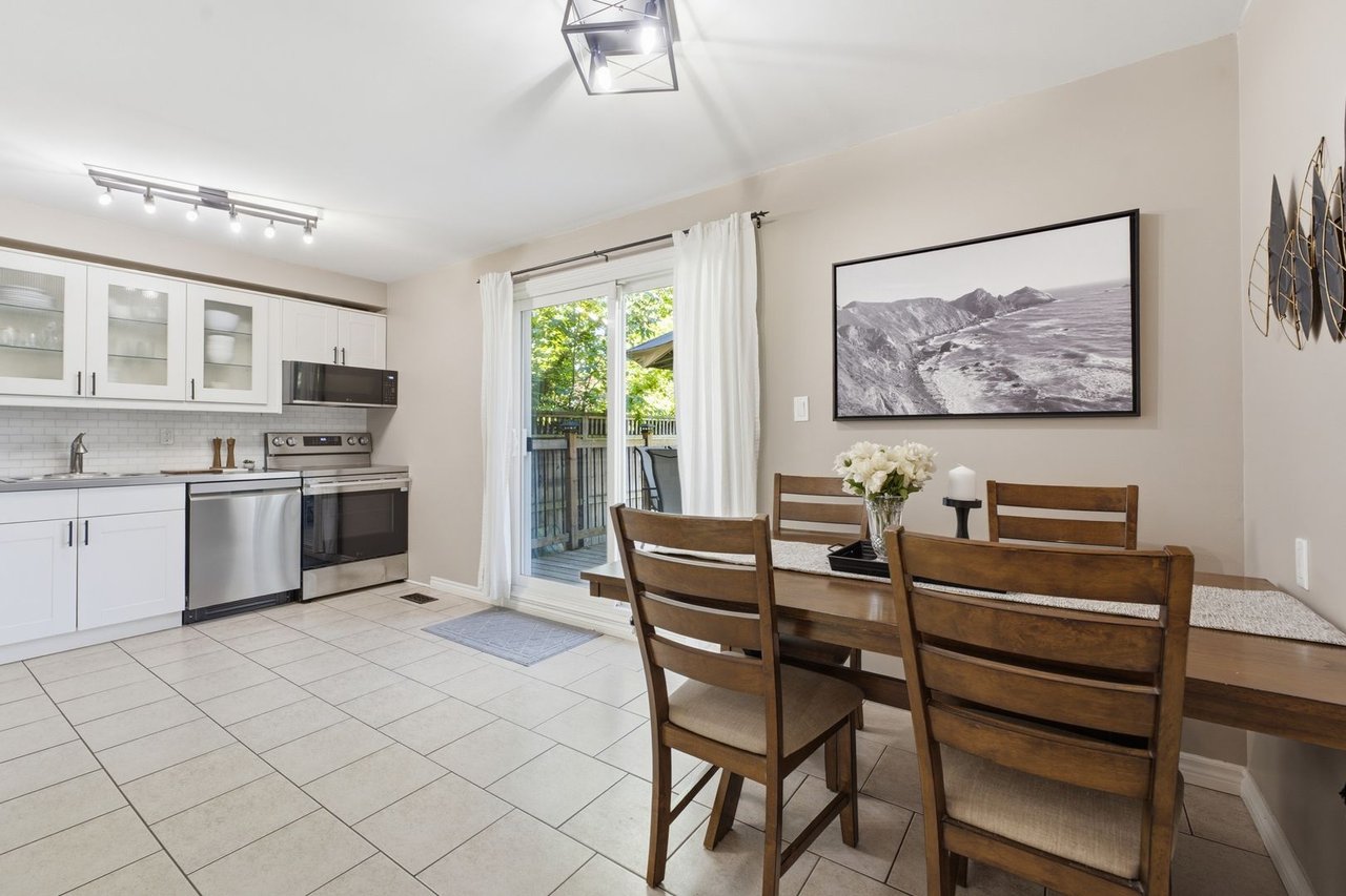 2 Wedgewood Ave