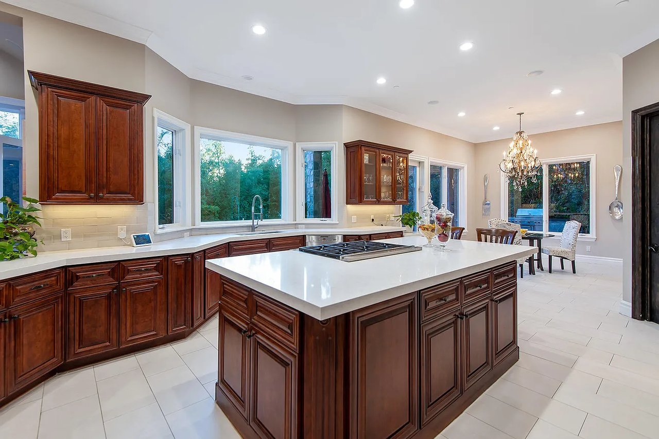 5542 Little Fawn Ct