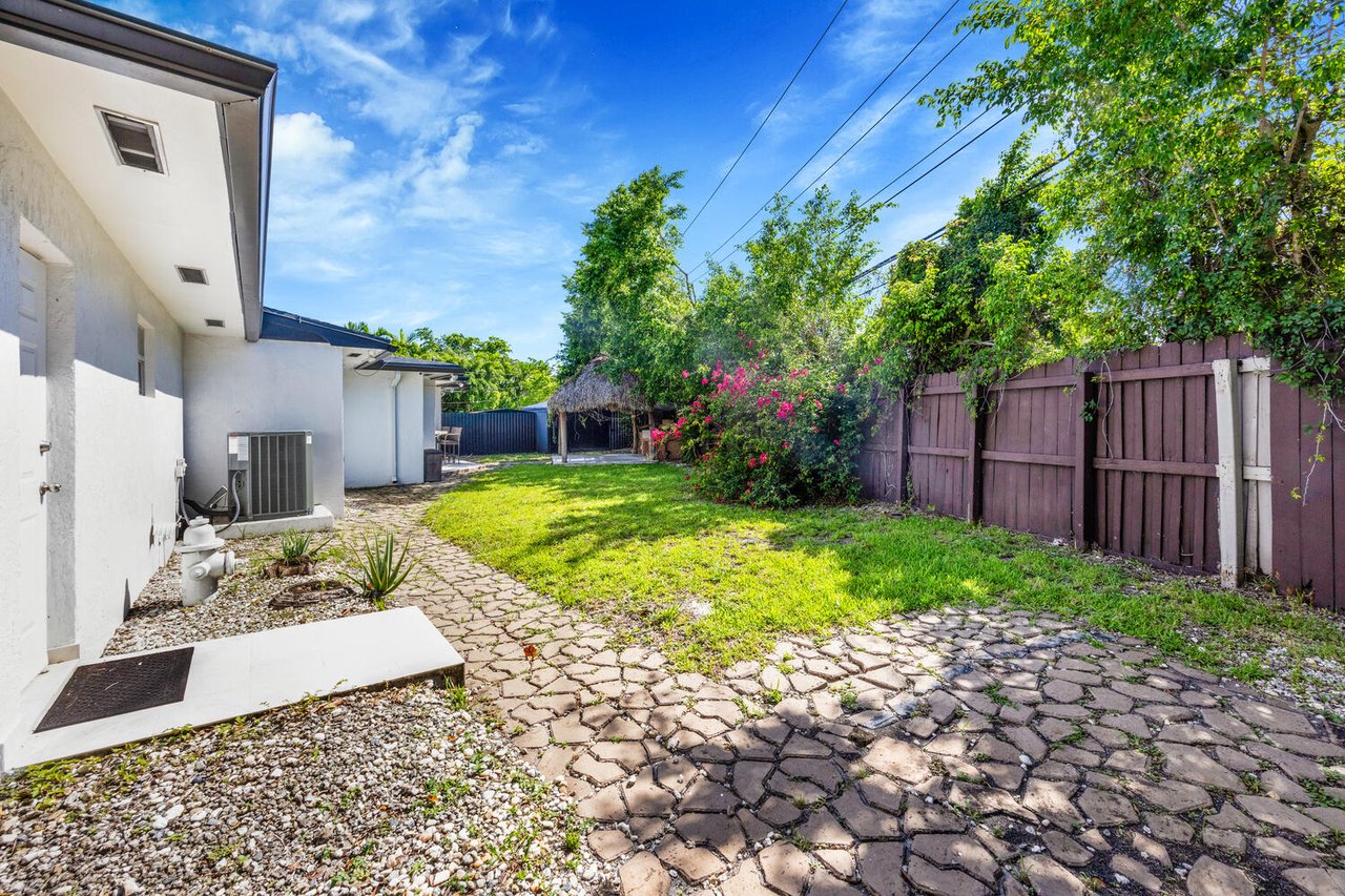 Calling All Investors - Pinecrest Duplex For Sale