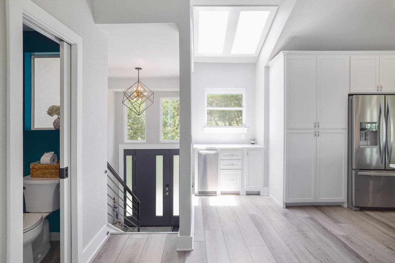 7206 Comanche Trail