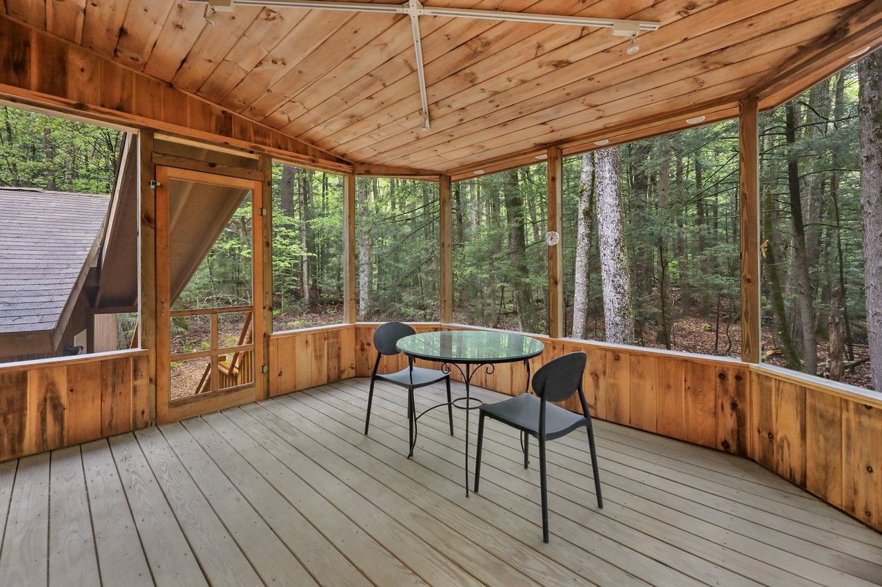 308 Hidden Ln