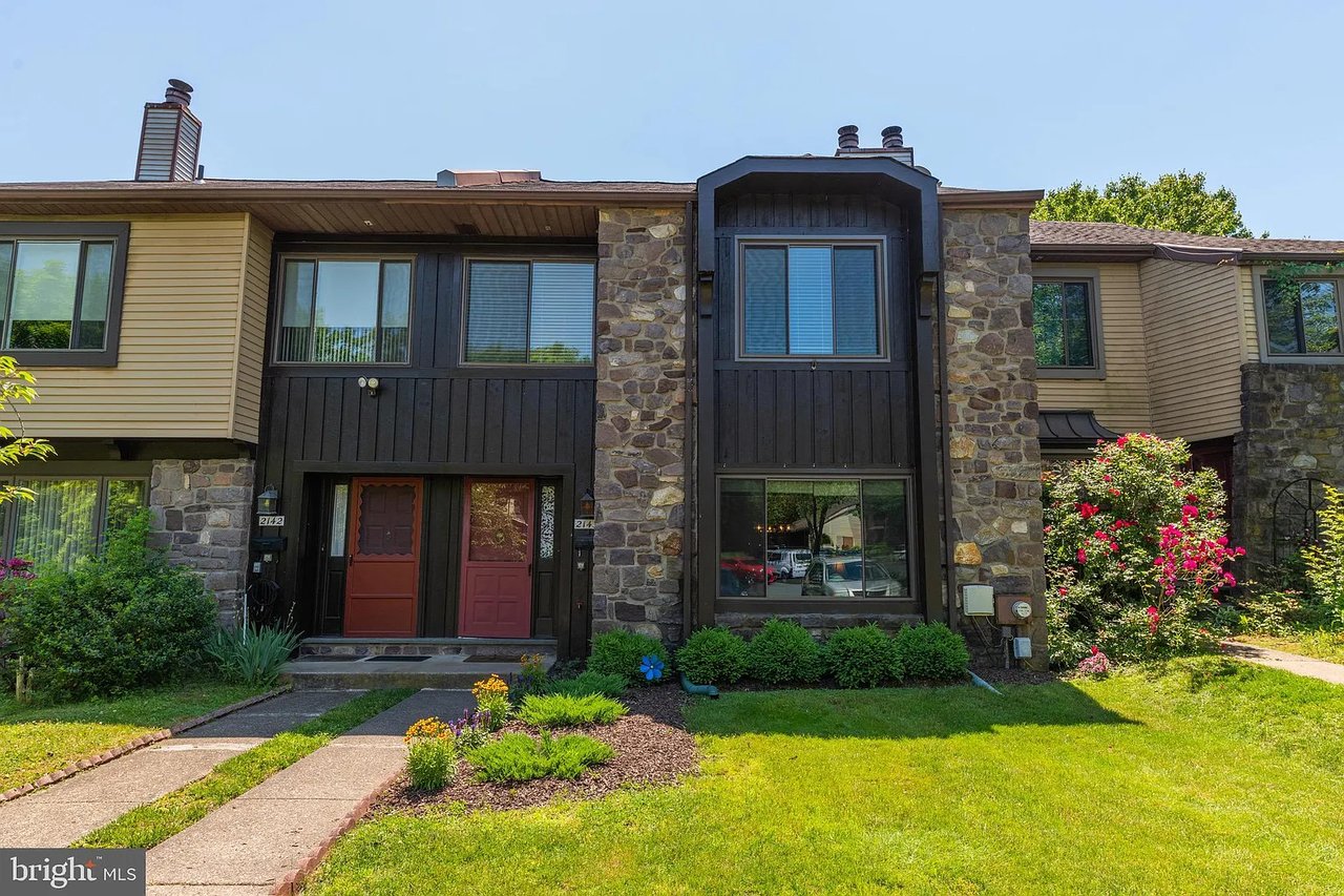 2143 Bromley Cmn