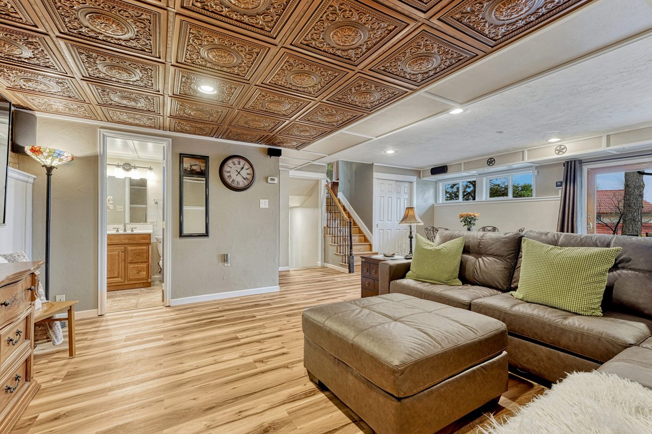 5335 Sapphire Drive
