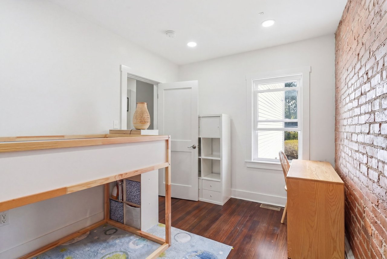 18 Phelps St #1 Salem, MA 