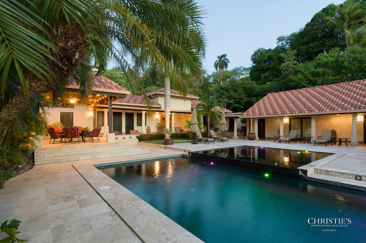 Casa Playa Bonita | Beachfront Luxury Estate in Playa Flamingo