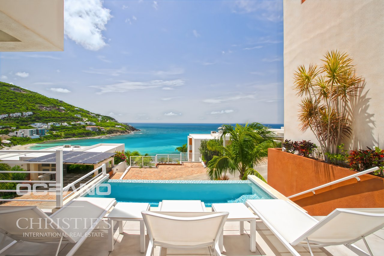 INDIGO BAY - ROOFTOP VILLA WITH OCEAN VIEW