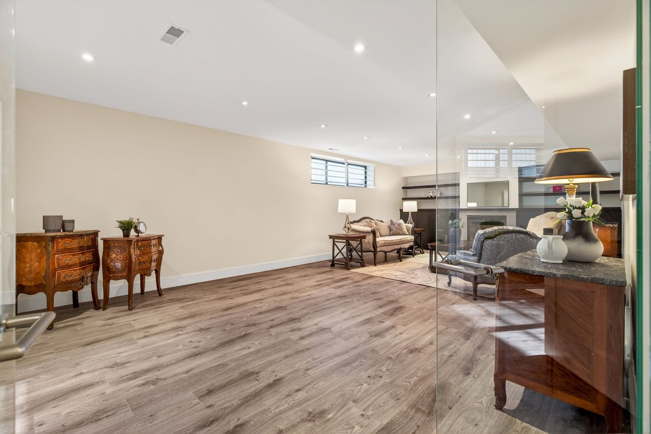 SOLD. Beautifully Updated Bungalow