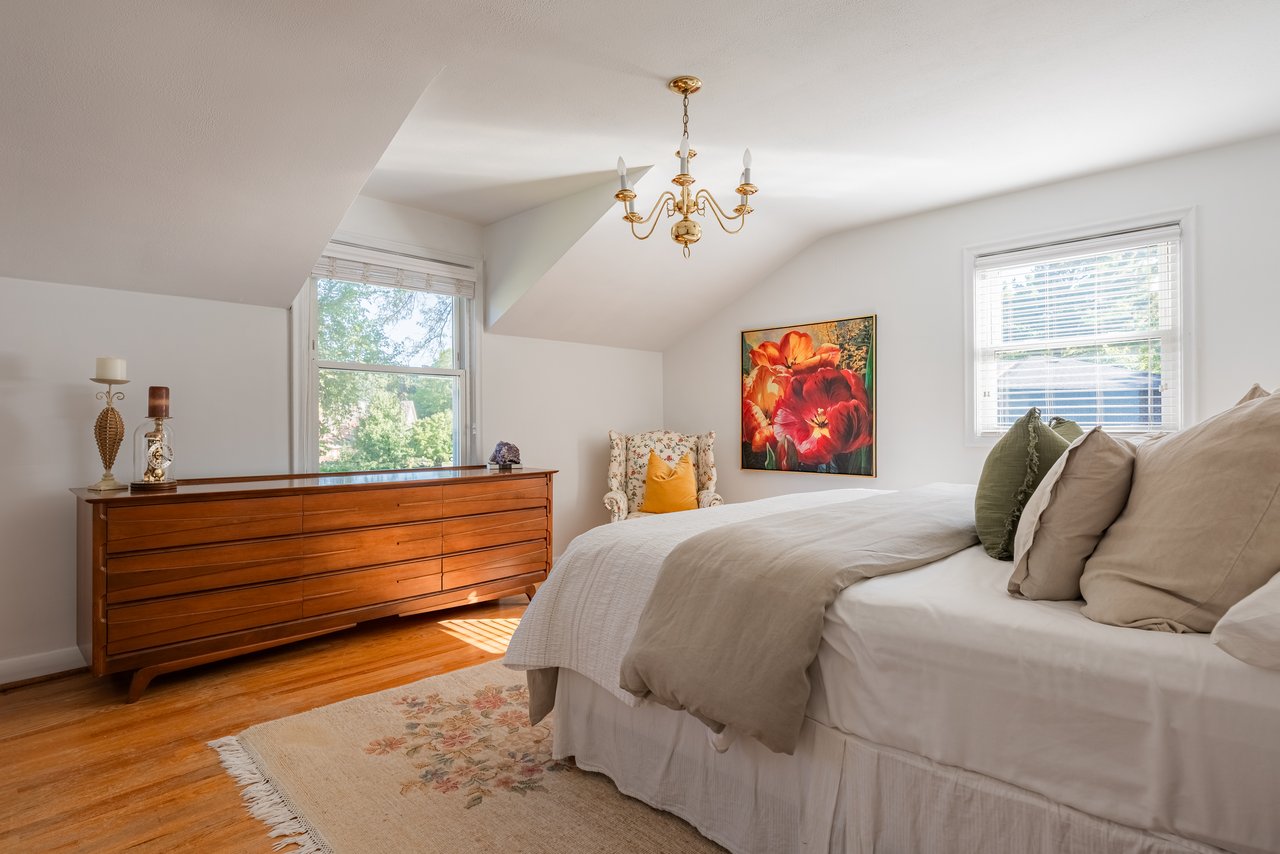 Half Acre in Lorne Park