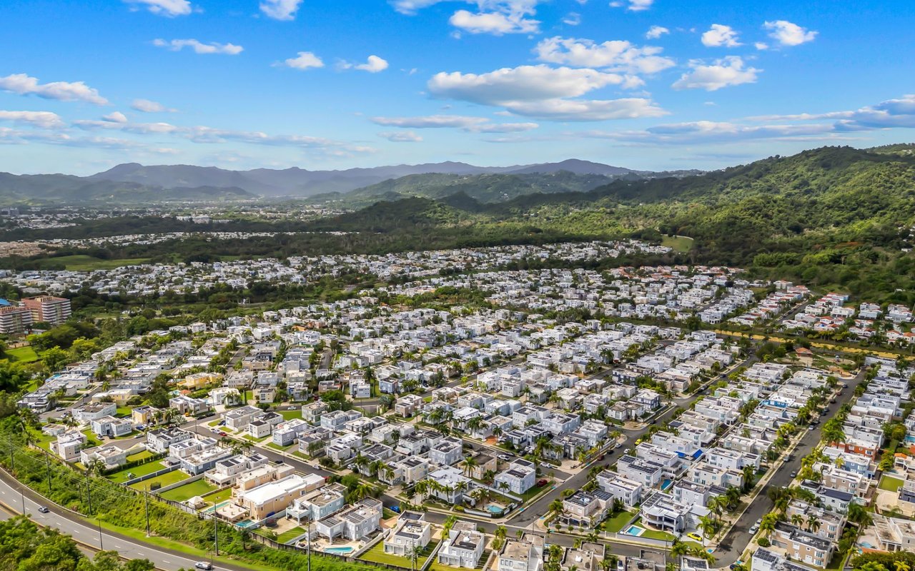 Urb. Hacienda San José