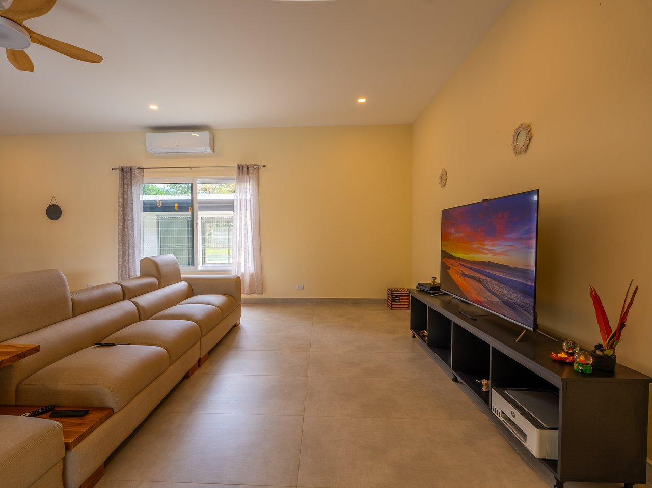 Refined Tropical Home in Uvita, Costa Rica | Walk to Beach & Parque Nacional Marino Ballena