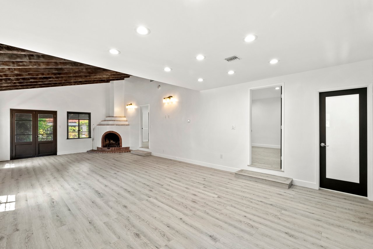 706 N Maple Dr, Beverly Hills