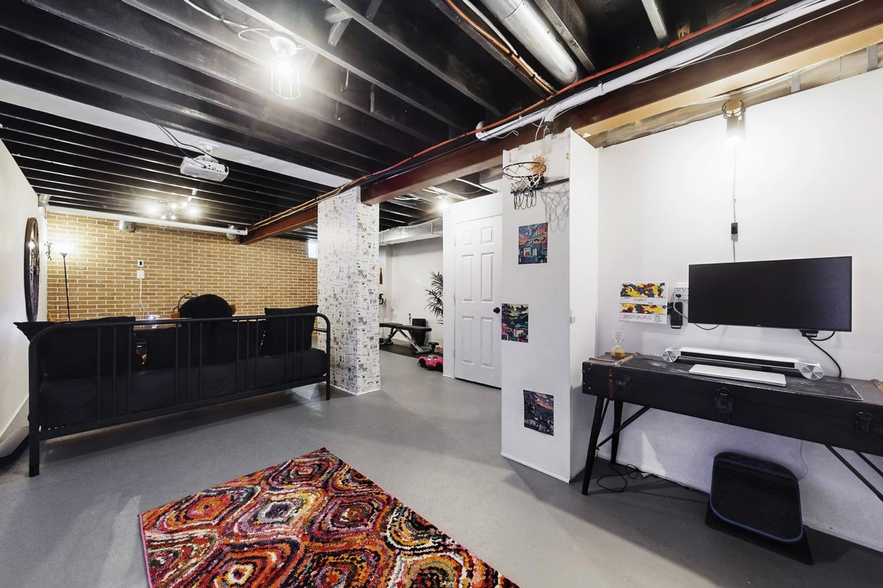 727 Vellore Park Avenue