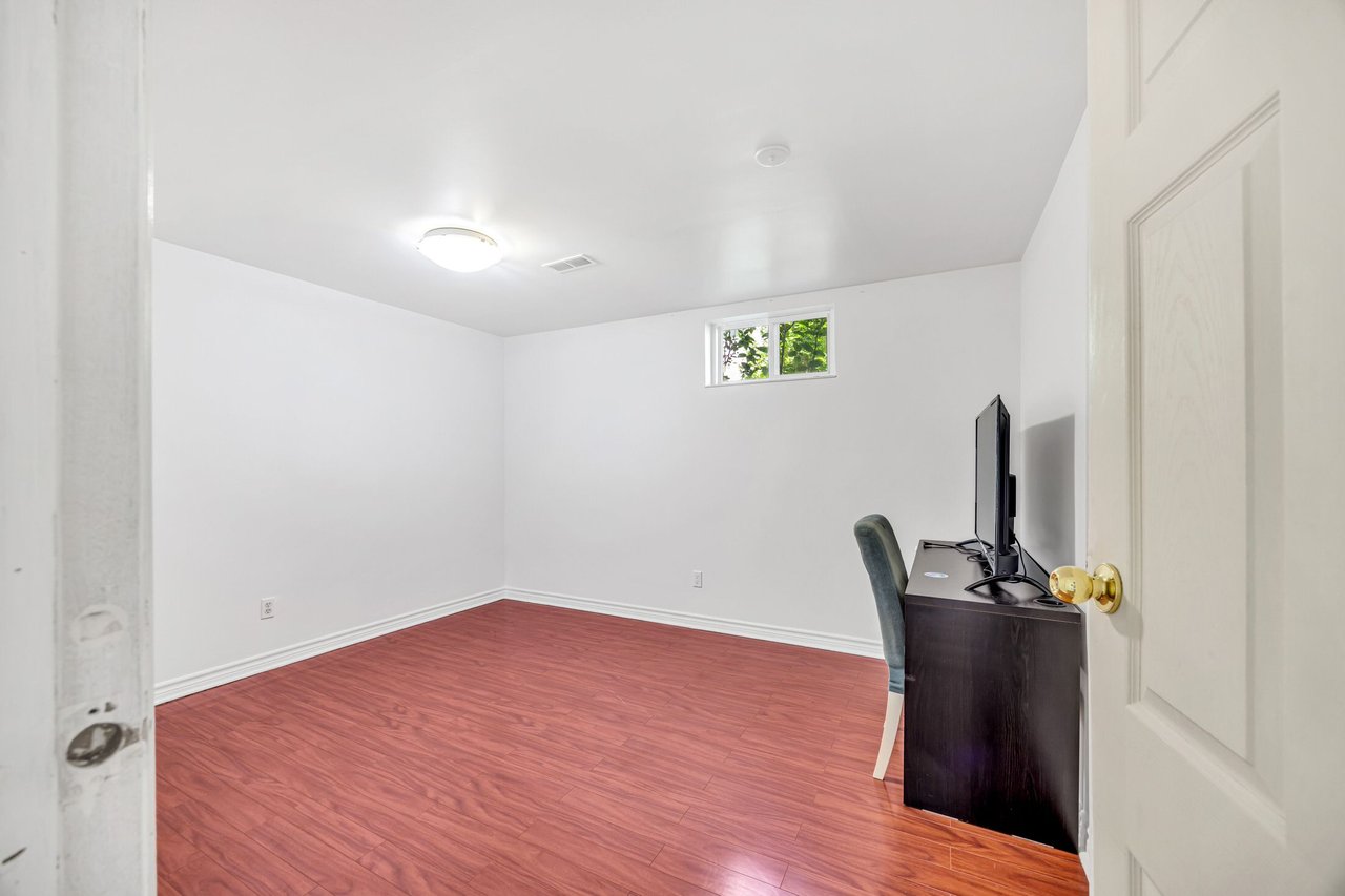 2477 Catherine Jean Lane
