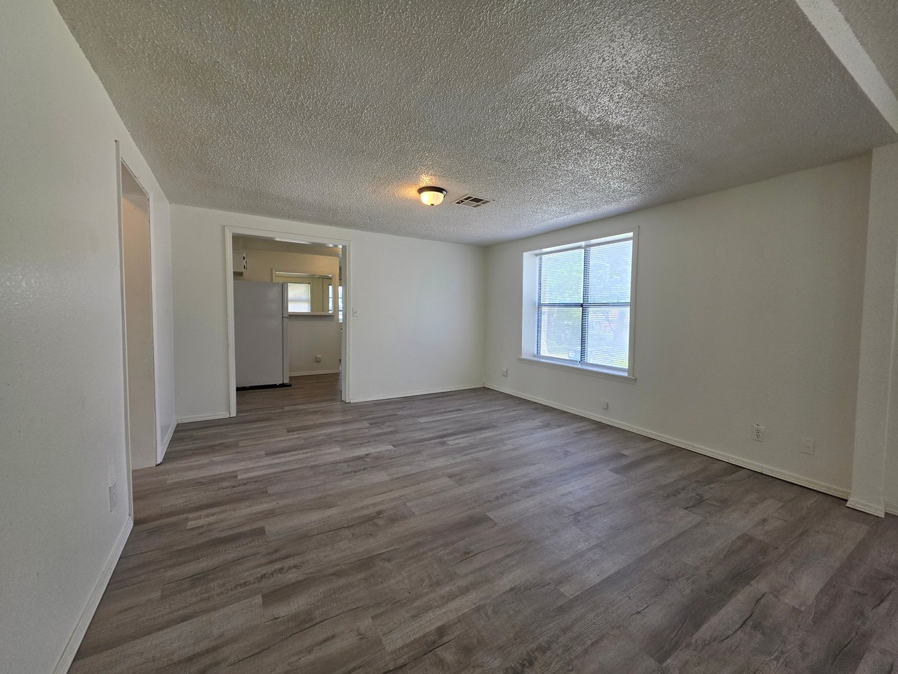 240 S Draper Ave
