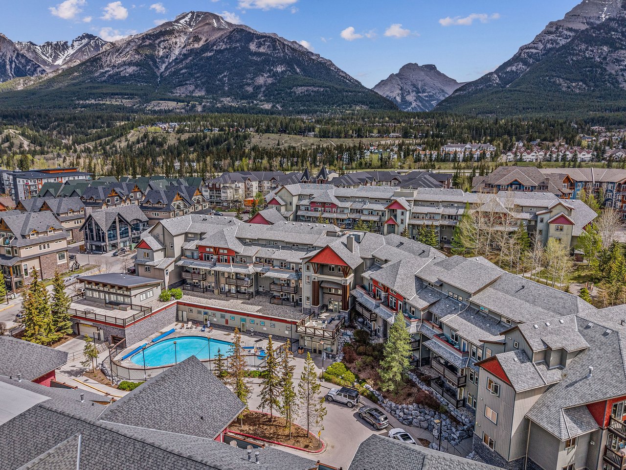 Short Term Rental Income Property in Grizzly Lodge Canmore