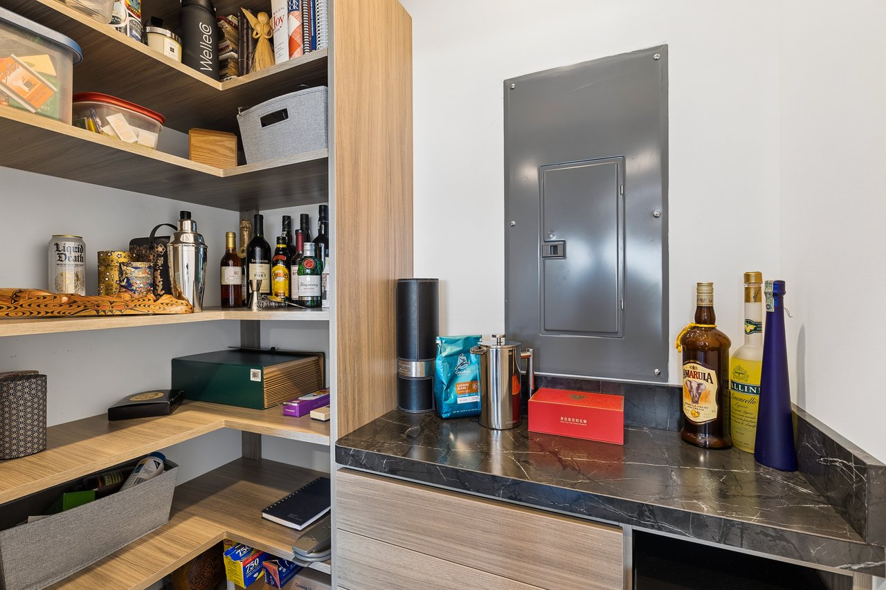 222 12th Street NE Unit 2105