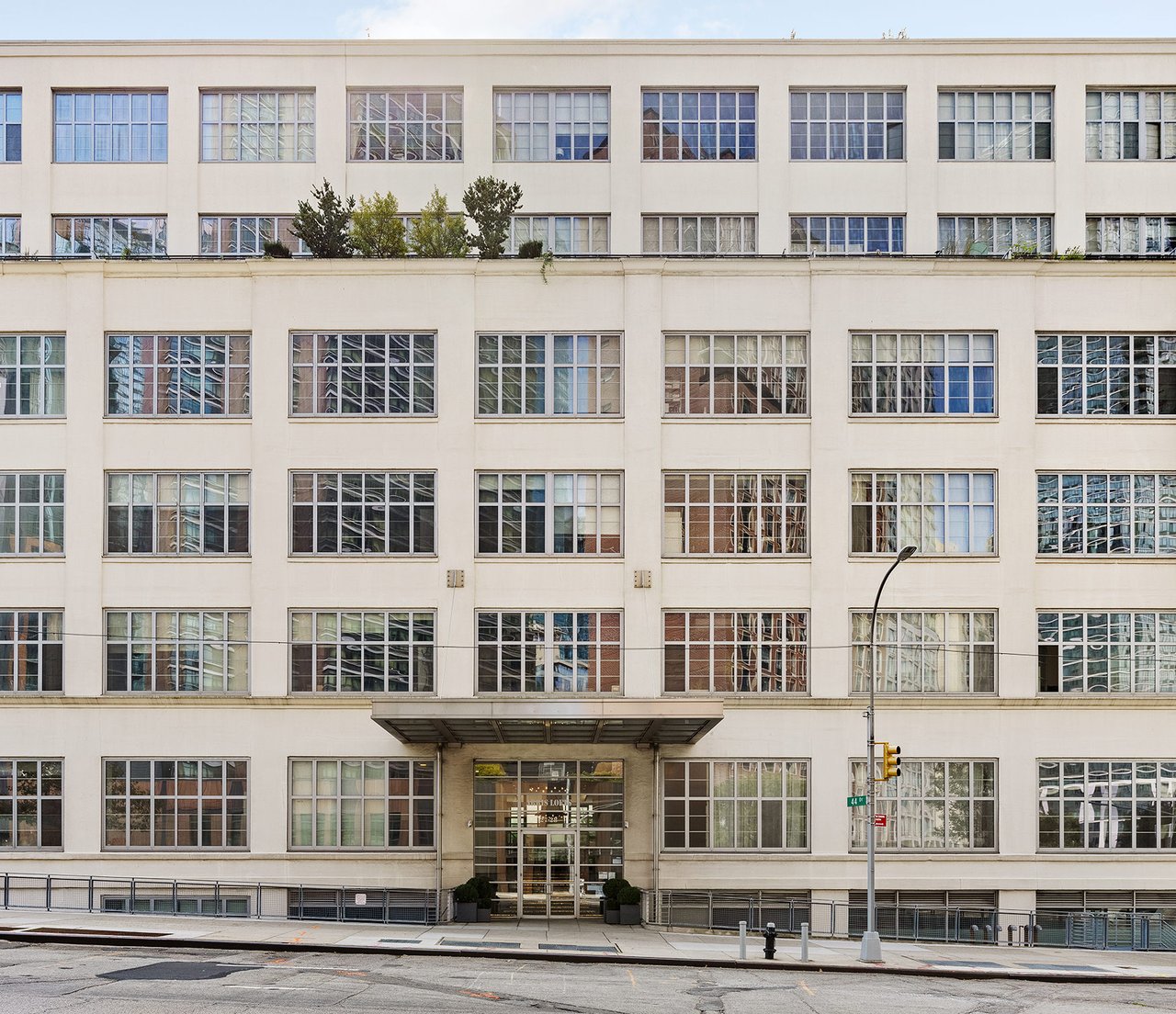 27-28 Thomson Avenue #453
