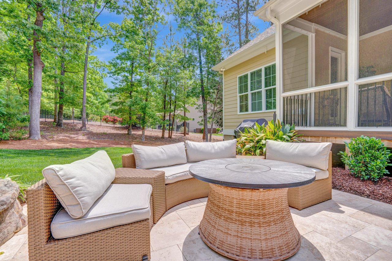 216 Colonial Ridge Drive