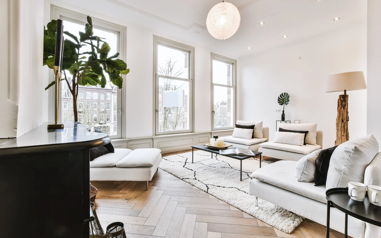 10 Crucial Fall Maintenance Tasks To Prepare Your Home for the Colder Months