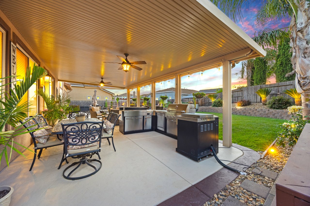 4040 Borderlands Dr