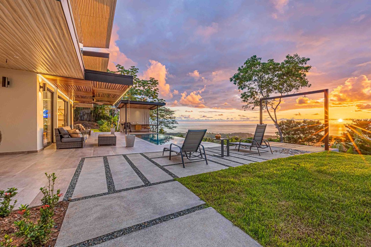 Exclusive Luxury Villa with Infinity Pool