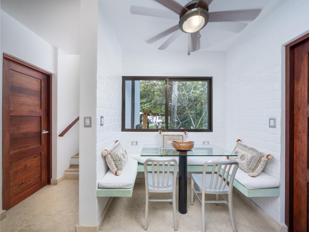 Casa Plumeria | Modern Elegance and Tropical Tranquility Near Tamarindo