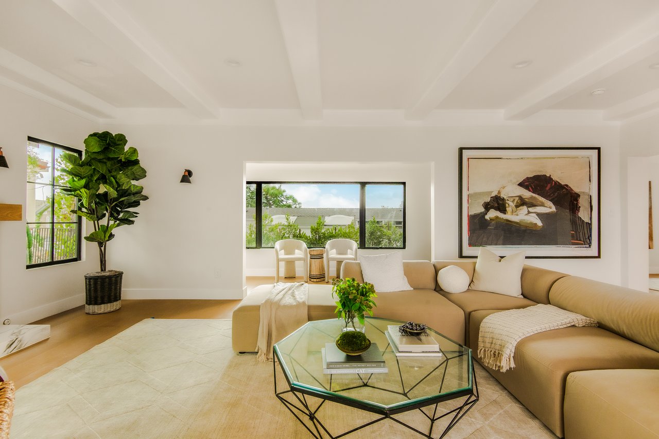 8921 Appian Way, Hollywood Hills