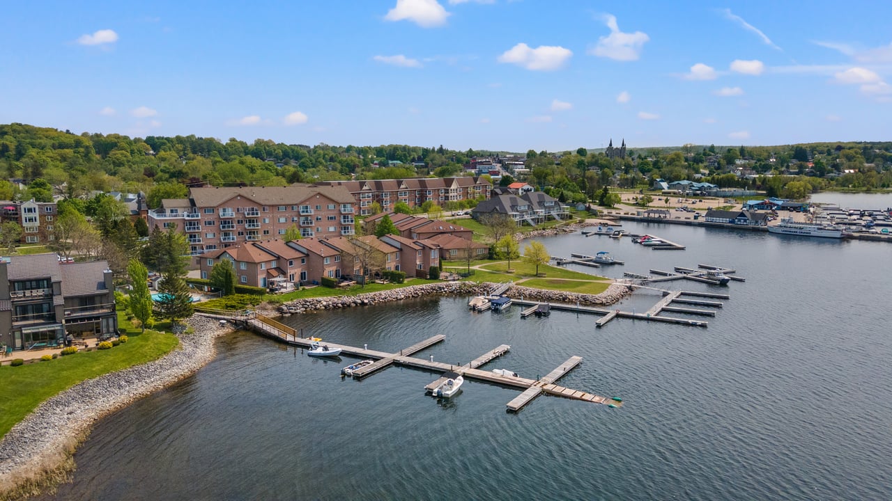 8 Beck Blvd #10, Penetanguishene