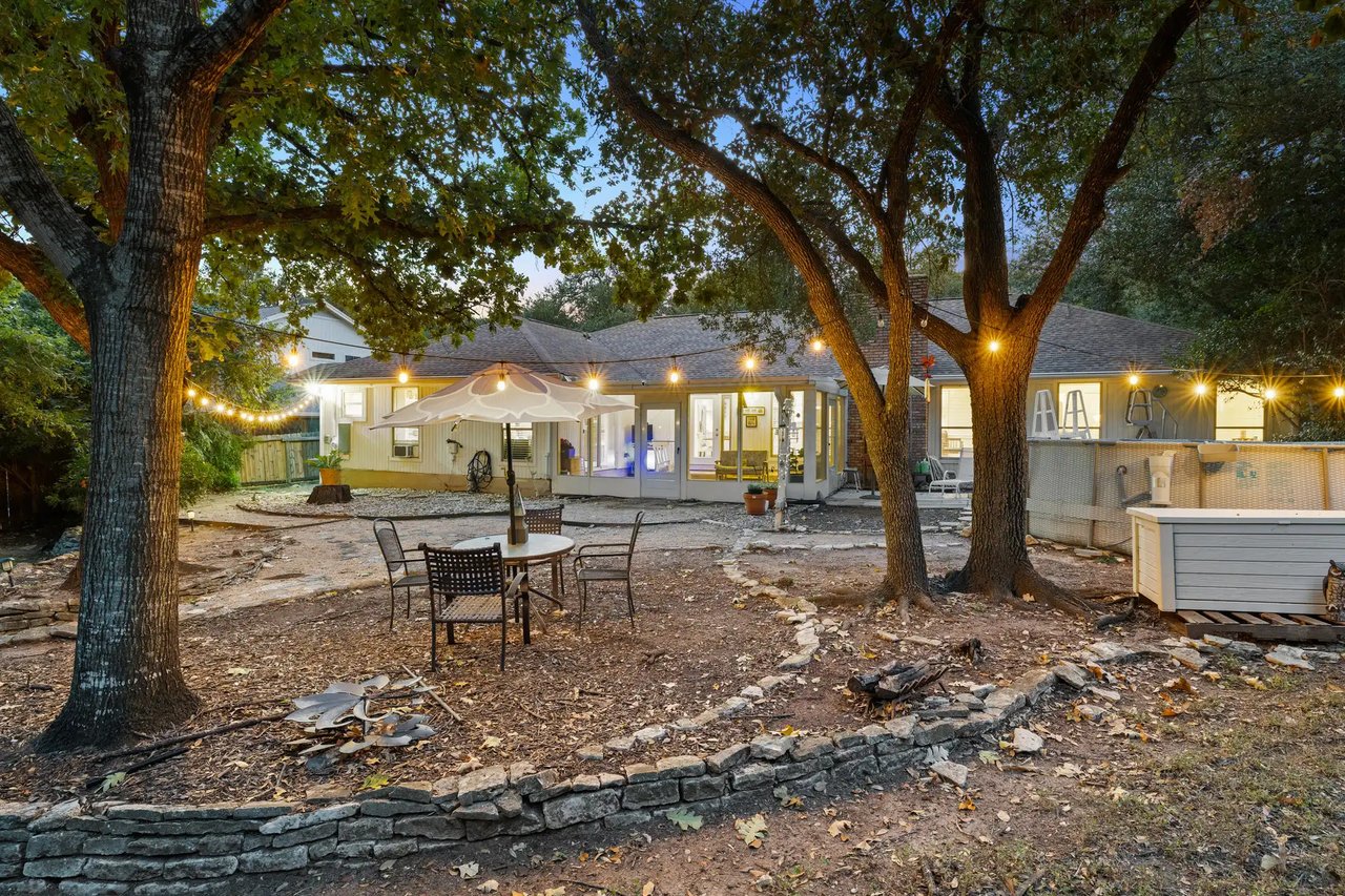 1709 Crested Butte Dr - Westlake Hills Single-Story Legacy Estate on Half-Acre