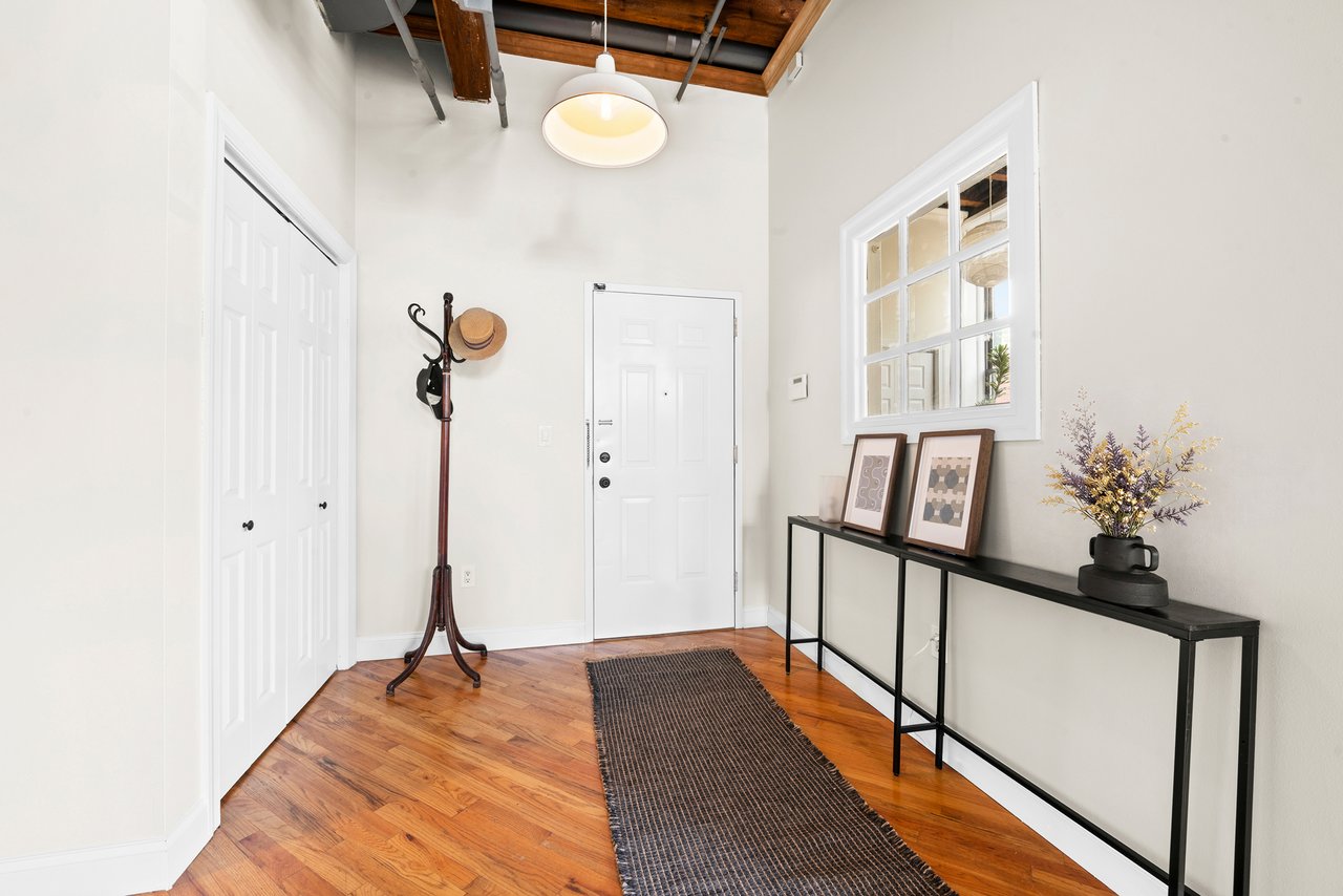126 Webster Ave #1A