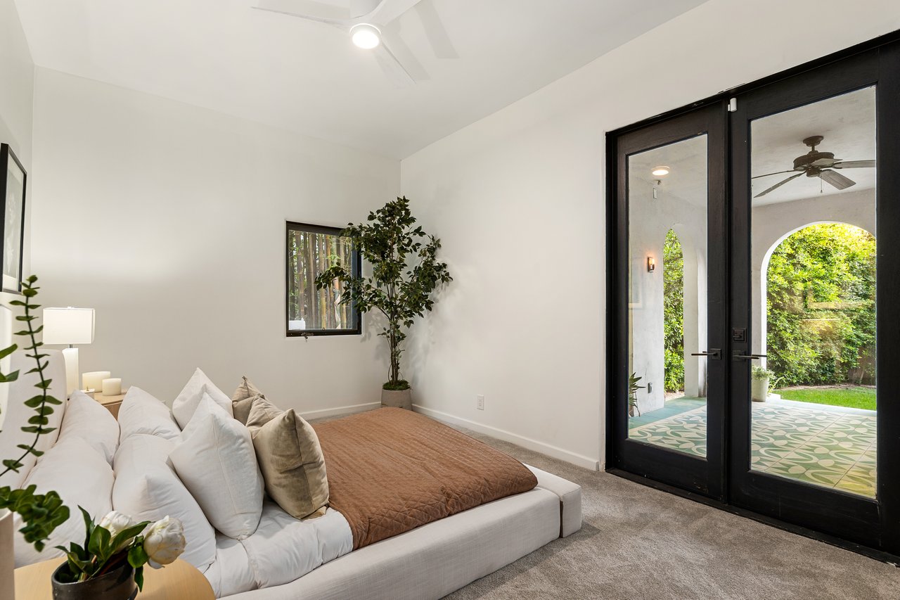 1512 Sunset Plaza Dr, Sunset Strip