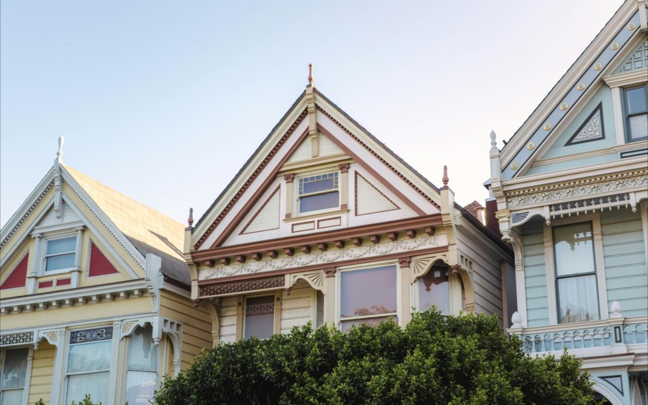 How to Find a Historic Home in Sherman Oaks cover
