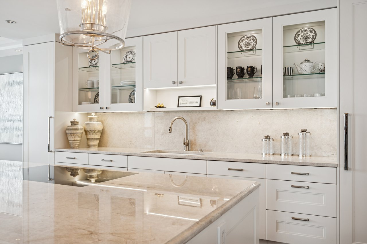 180 E Pearson Street Unit: 5603