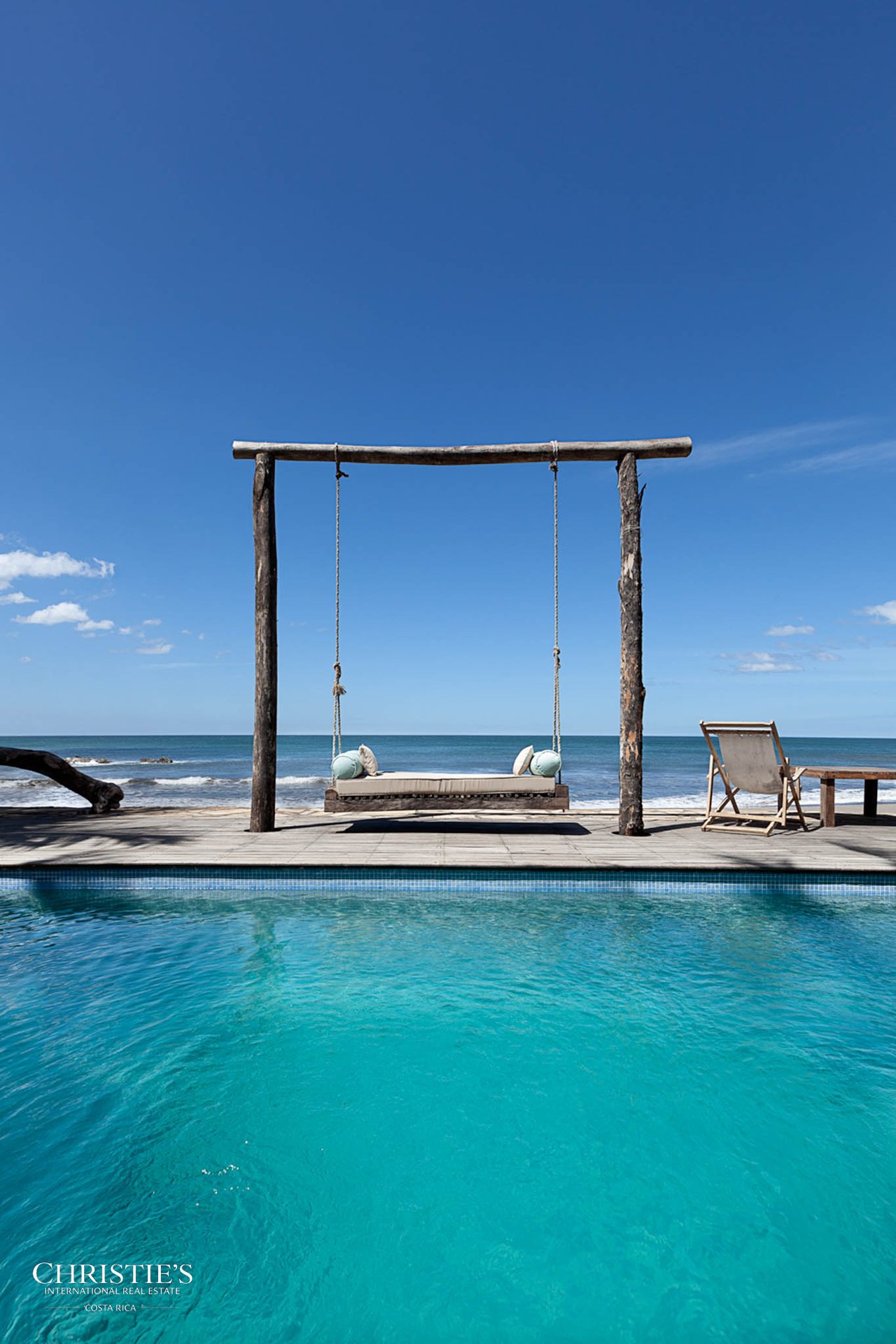 Mandla Boutique Coastal Retreat with World-Class Surf