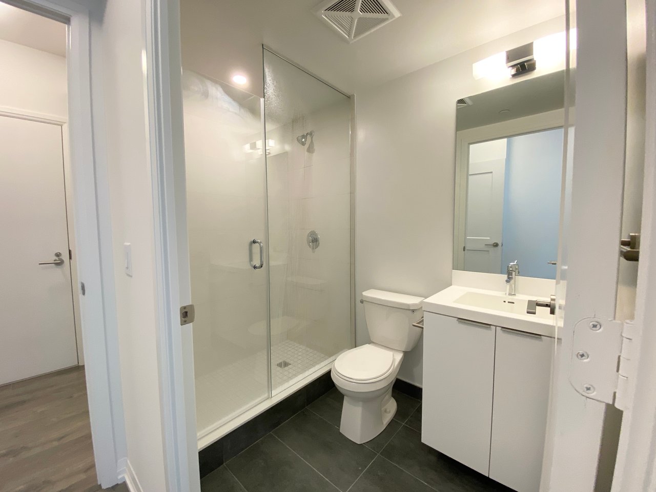 8 Widmer Street 2005