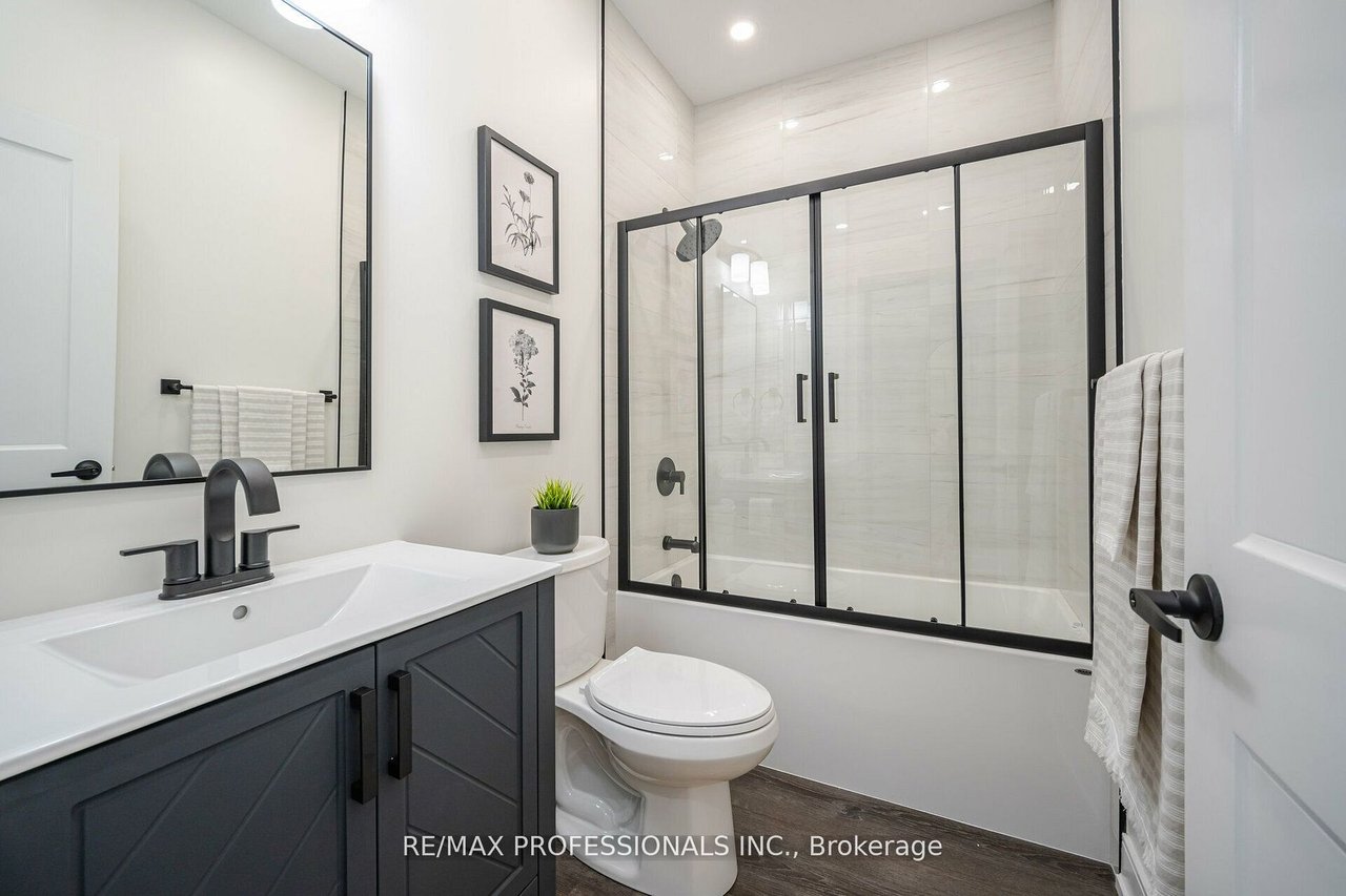 PENTHOUSE IN THE HUMBER MANSIONS