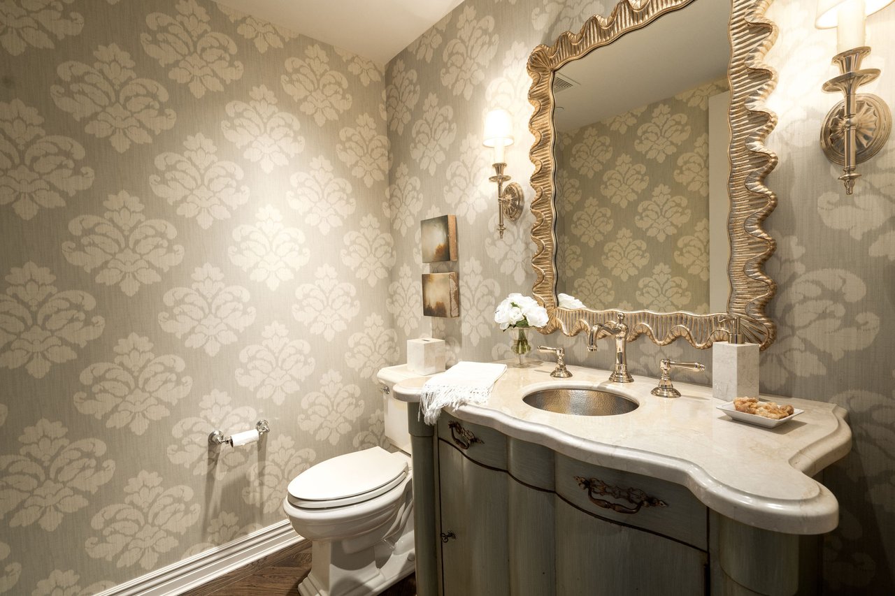 7181 E Camelback Road, 1105